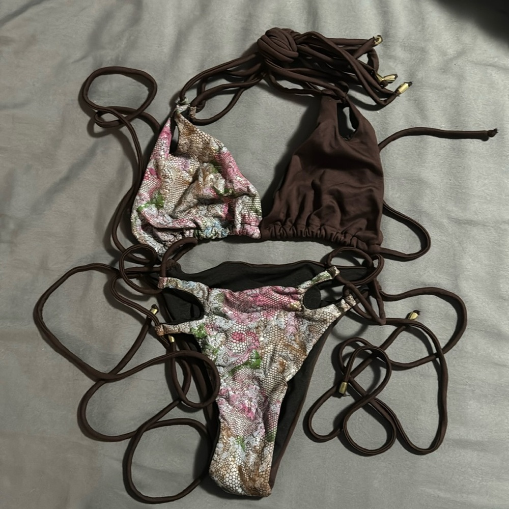 String bikini